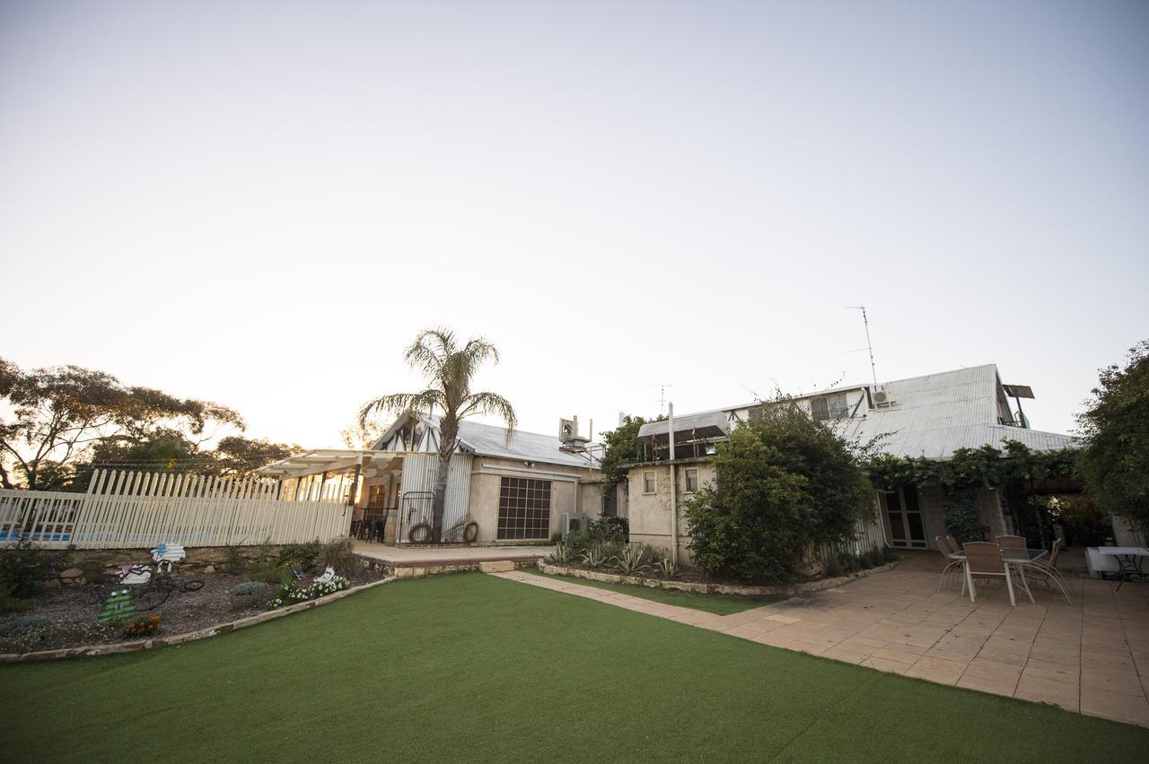 The Old Convent Dalwallinu Exterior foto